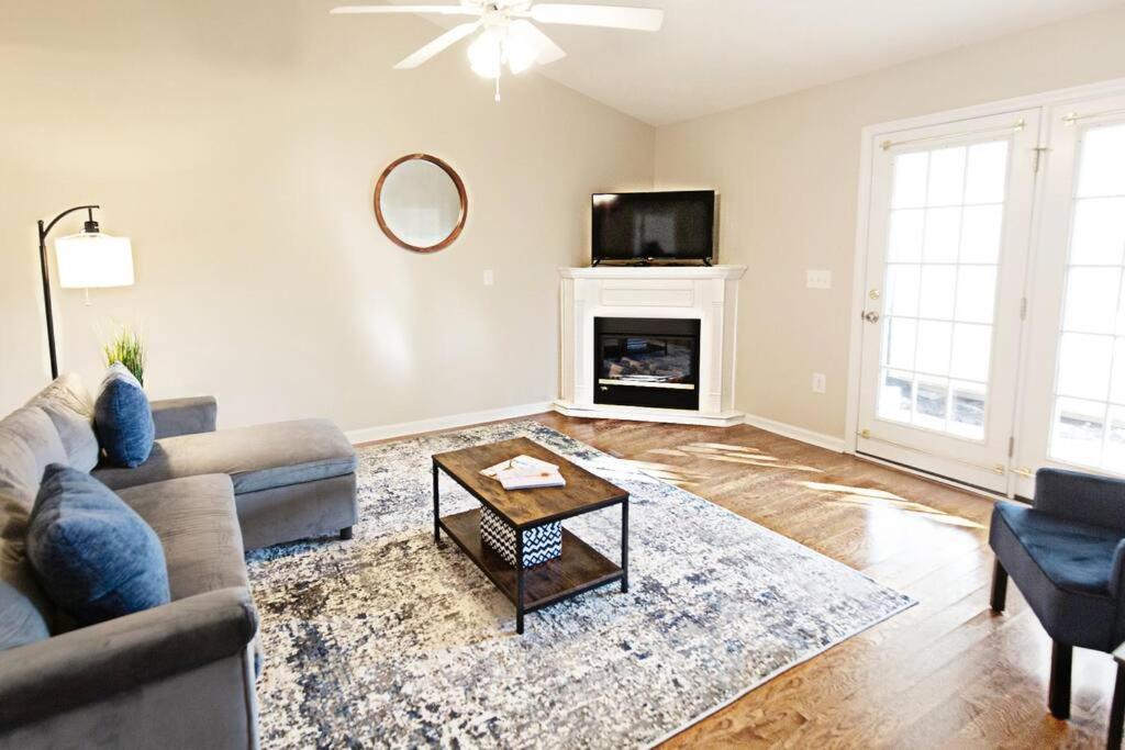The Home Place & Prime Location Near I-20 Martinez Exterior foto